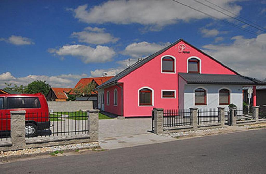 Отель Privat Teo Липтовски-Микулаш Экстерьер фото